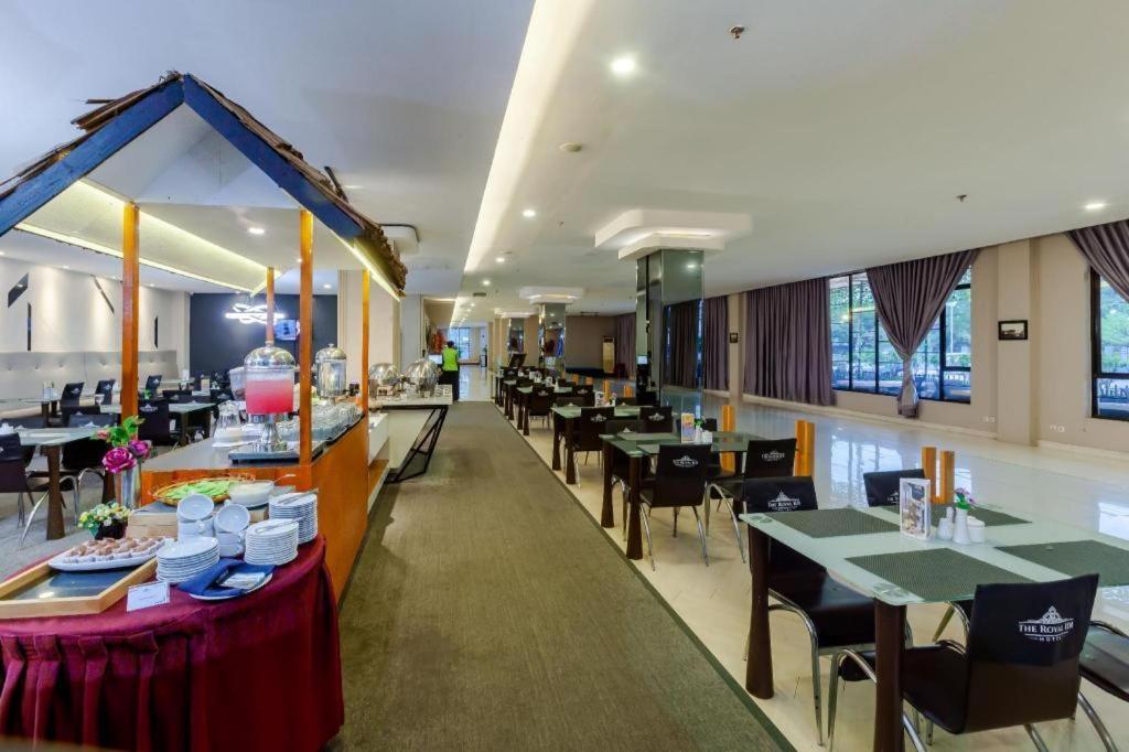 The Royal Idi Hotel Idirayeuk Luaran gambar