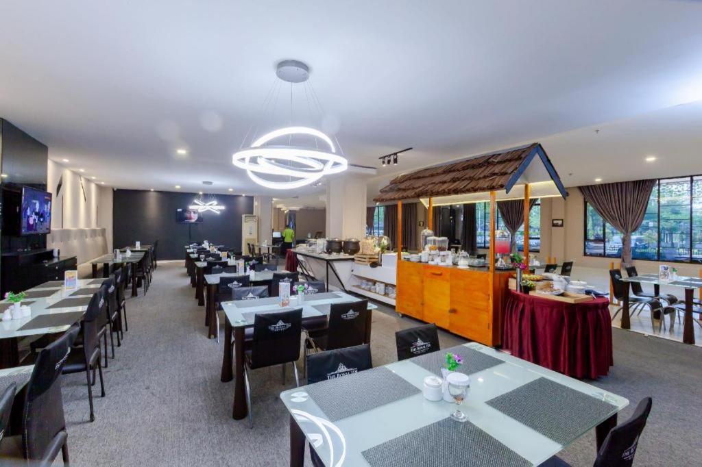 The Royal Idi Hotel Idirayeuk Luaran gambar